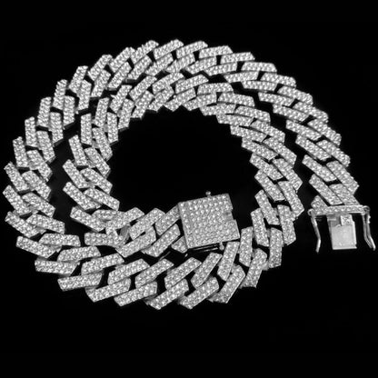 Pelvani Chain (Fits All)