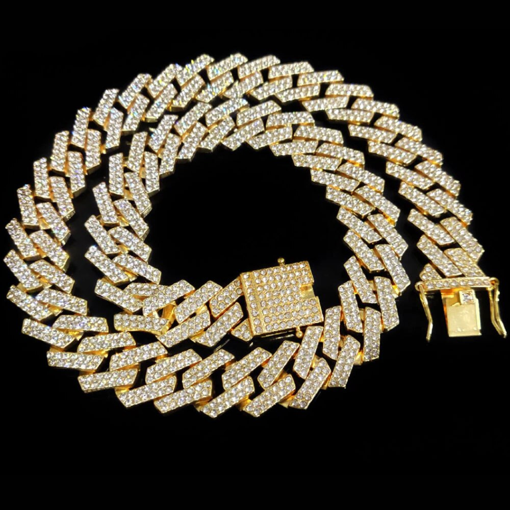 Pelvani Chain (Fits All)